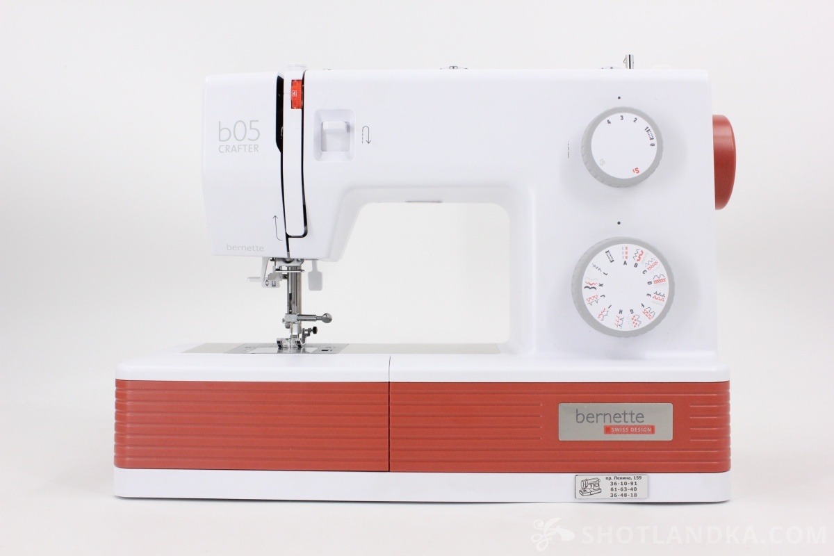 Швейная машина Bernina Bernette 05 CRAFTER — купить по цене 36900.00 Р |  Магазин Шотландка. Ткани. Швейные машины в Барнауле